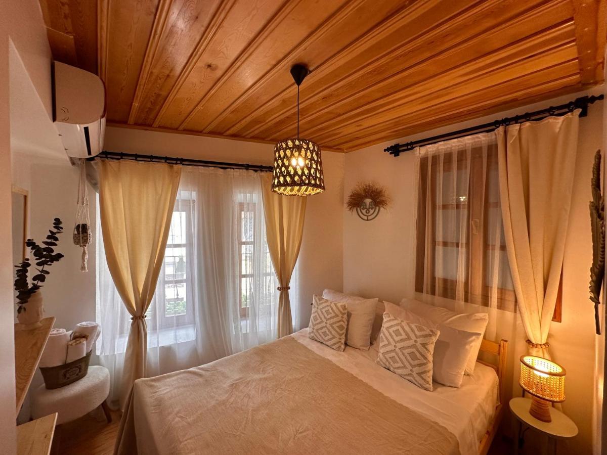 Hanole Guest House Ayvalı Eksteriør bilde