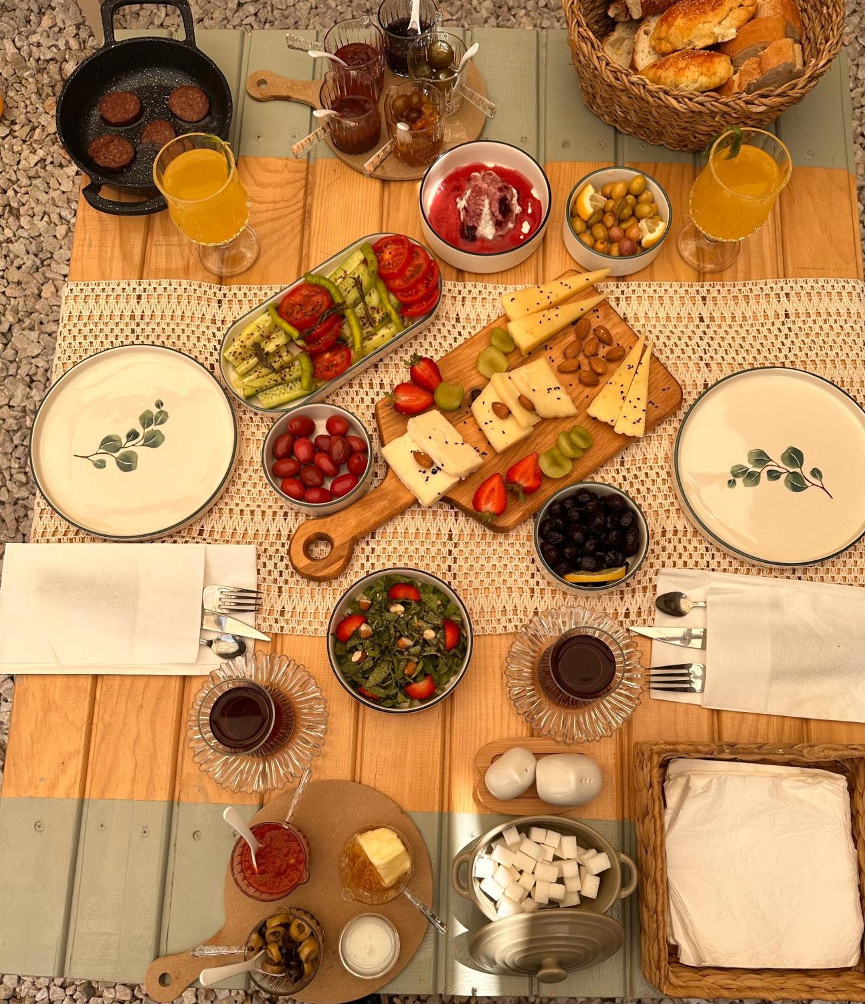 Hanole Guest House Ayvalı Eksteriør bilde