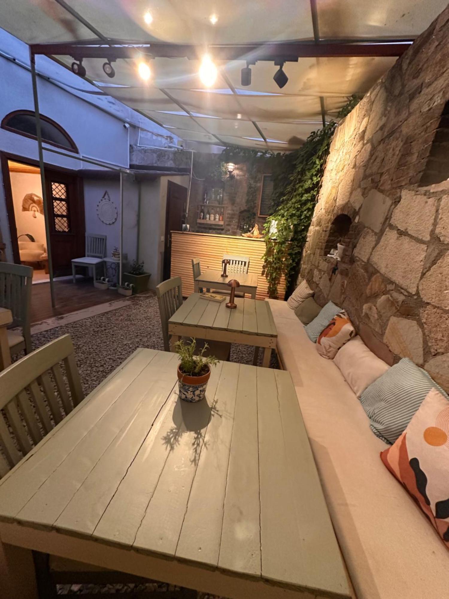Hanole Guest House Ayvalı Eksteriør bilde