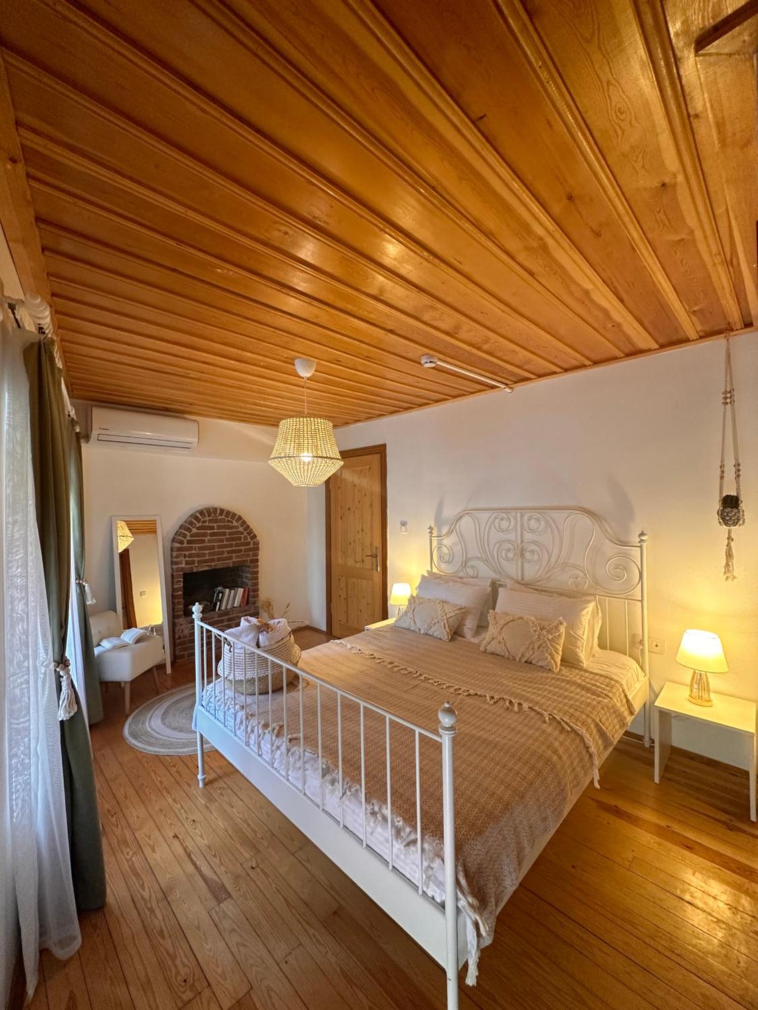 Hanole Guest House Ayvalı Eksteriør bilde