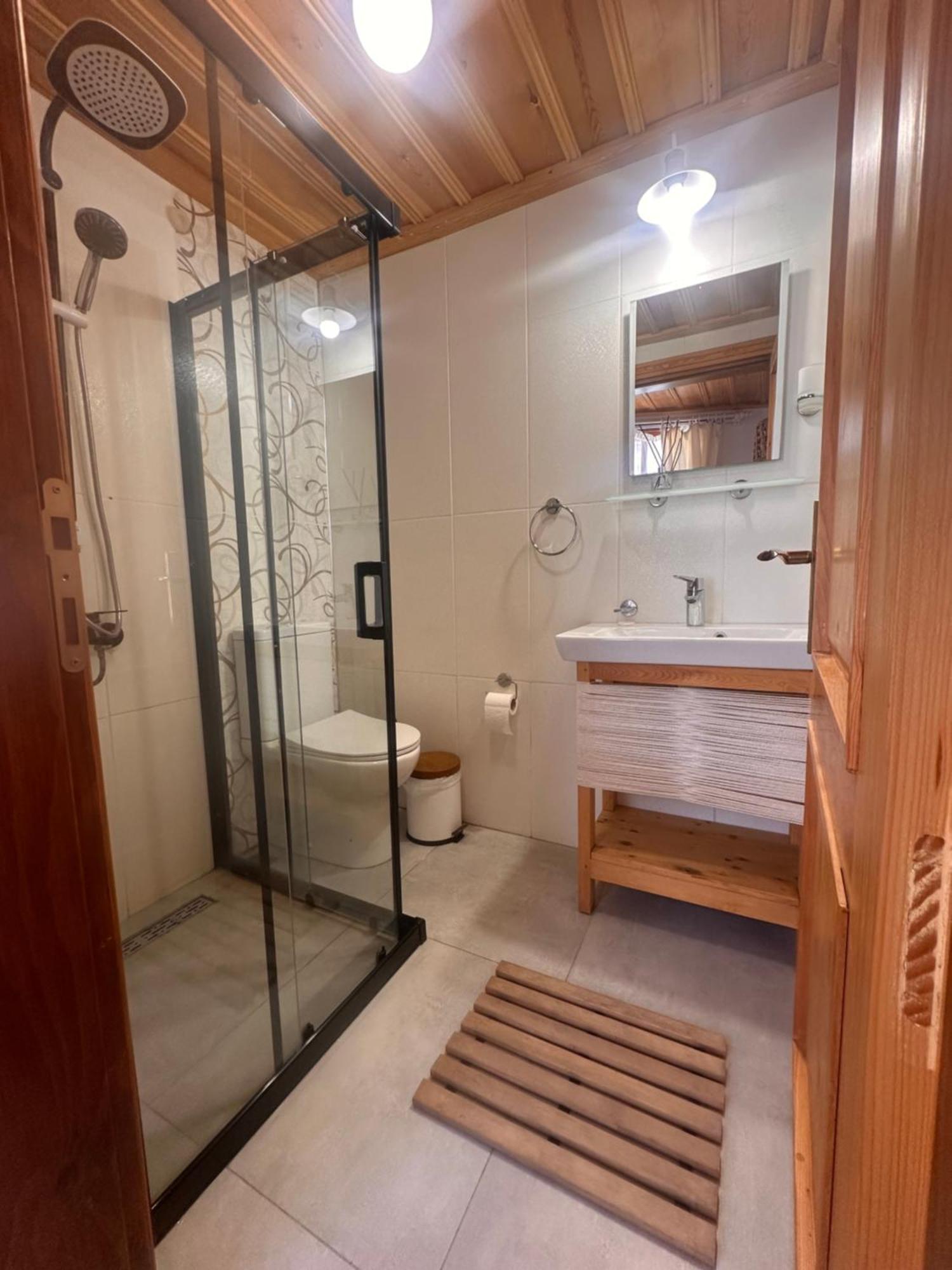 Hanole Guest House Ayvalı Eksteriør bilde